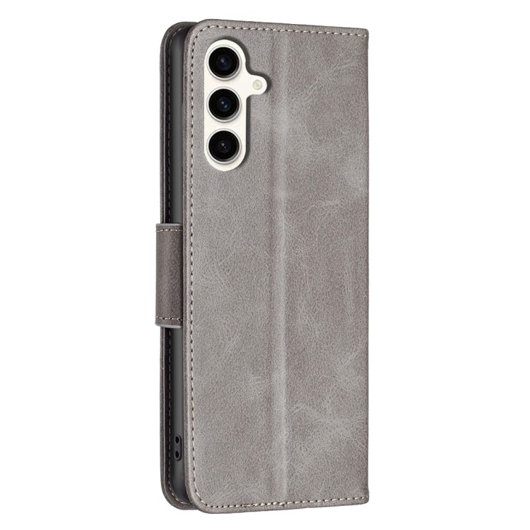 Удобный слот для карт