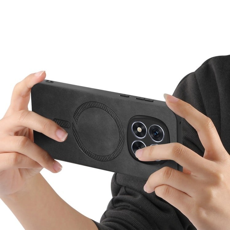  Ергономічна форма чохла забезпечує зручне використання смартфона 