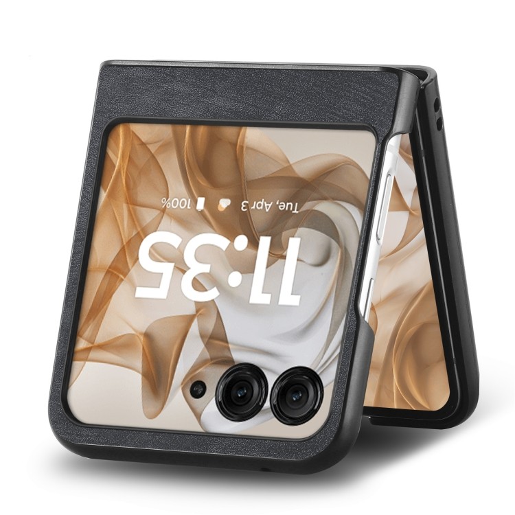 Міцна класика: елегантний чорний чохол для сучасного складного смартфона Міцна класика: елегантний чорний чохол для сучасного складного смартфона