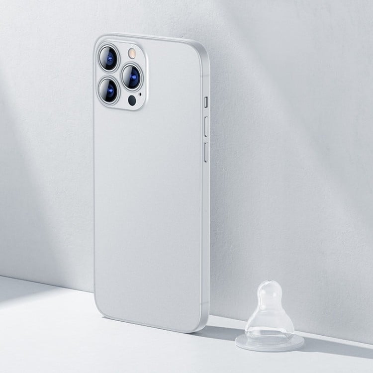 Ударостойкий белый чехол накладка на Айфон 13 