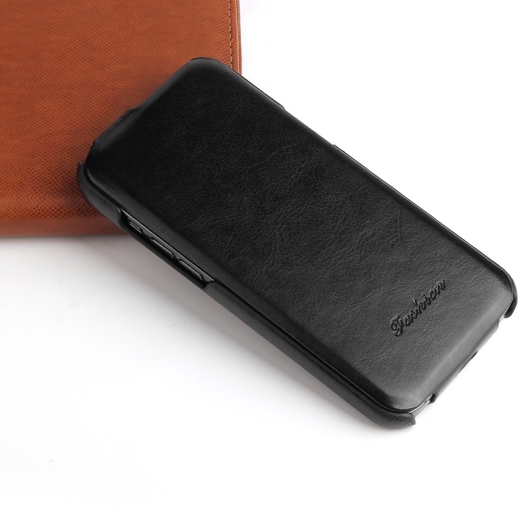 Кожаный флип-чехол Fierre Shann Retro Oil Wax Texture на Айфон 12 Про Макс - черный 