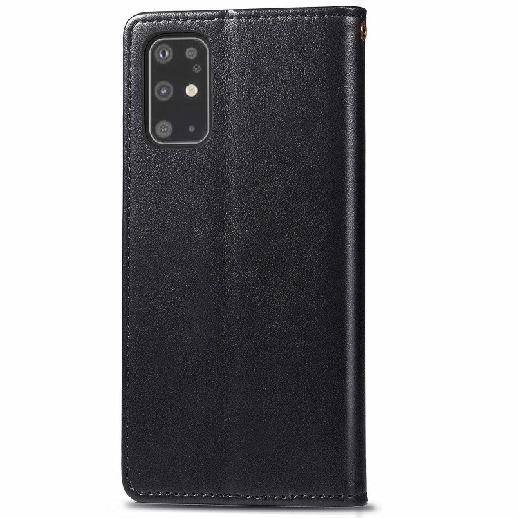 Изысканный материал и дерзкий дизайн