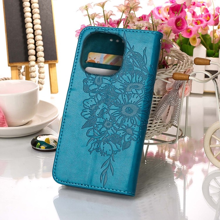 Чехол с удобными слотами для карт и функцией подставки Чехол с удобными слотами для карт и функцией подставки