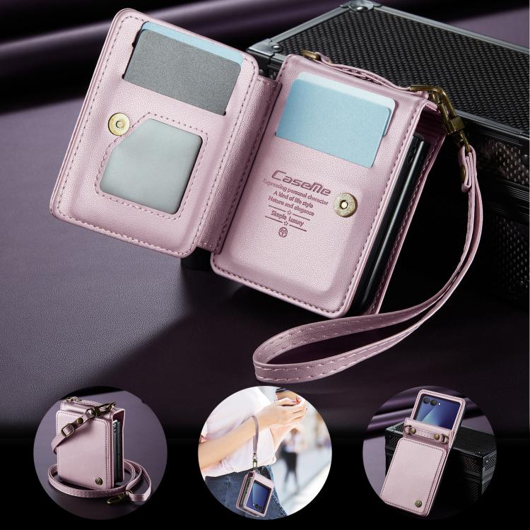 Внутреннее устройство с зеркальцем, карманами и фирменным логотипом бренда Внутреннее устройство с зеркальцем, карманами и фирменным логотипом бренда