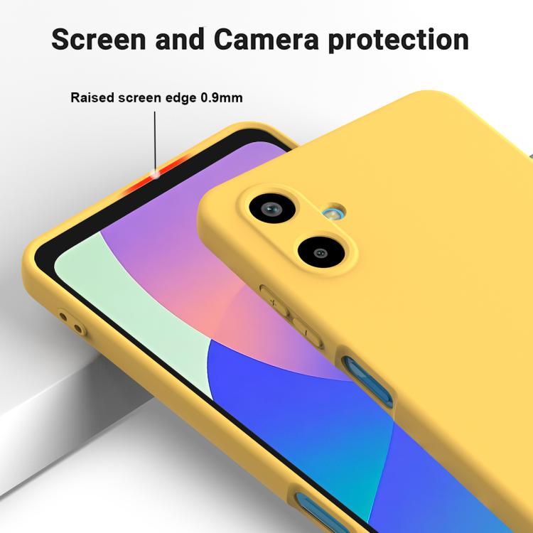 Защита экрана и камеры благодаря приподнятым краям чехла