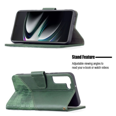 Чехол-книжка Matching Color Crocodile Texture на Samsung Galaxy S22 Plus 5G - зеленый