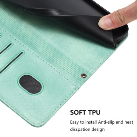 Противоударный чехол Racing Line Splicing Buckle Retro Leather для Realme GT 7 Pro - светло-зеленый