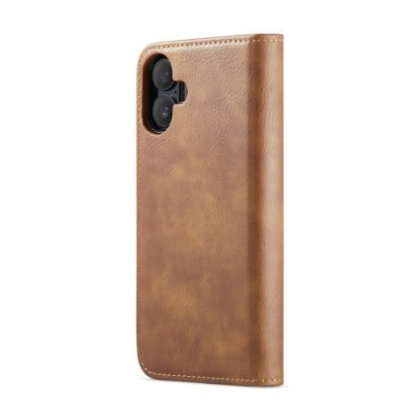 Чохол-книжка DGMING Crazy Horse Texture для iPhone 16 - коричневий