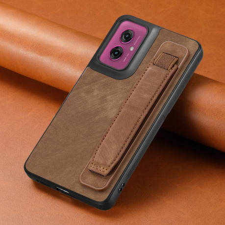Противоударный чехол Retro Wristband Holder Leather Back для Motorola Moto G55 - коричневый