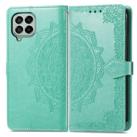 Чехол-книжка Lucky Clover Halfway Mandala Embossing Pattern на Samsung Galaxy M53 - зеленый