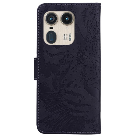 Чехол-книжка Tiger Embossing для Motorola Edge 50 Ultra - черный