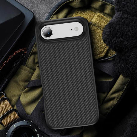 Ударозащитный чехол Carbon Fiber Texture Skin-feel Acrylic TPU на iPhone Air - черный