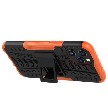 Противоударный чехол Tire Texture на iPhone 12 Pro Max - оранжевый