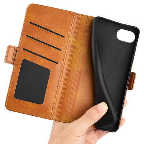 Чехол-книжка Dual-side Magnetic Buckle для iPhone 16e - желтый