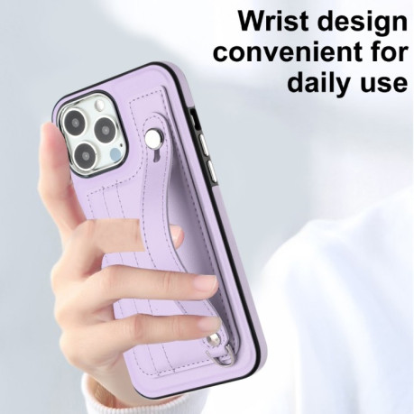 Противоударный чехол Wrist Strap Holder на iPhone 15 Pro - фиолетовый