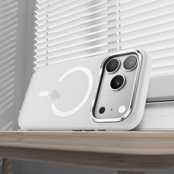 Противоударный чехол Benks Skin Feel Series MagSafe Magnetic для iPhone 17 Pro Max — белый