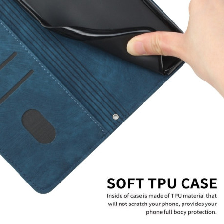 Чехол-книжка Skin Feel Stripe Pattern для Infinix Smart 8 - синий
