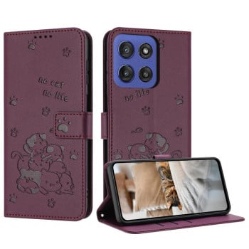 Чехол-книжка Embossed Kitten Phone Leather для Motorola Edge 60 Fusion - винно-красный