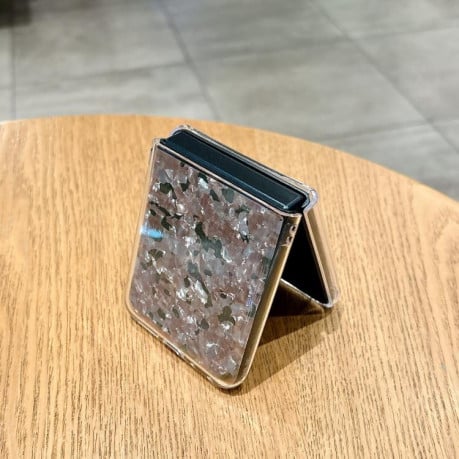 Противоударный чехол Pearlescent Shell Texture для Motorola Razr 60 Ultra - розово-зелений