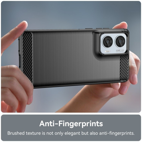 Протиударний чохол Brushed Texture Carbon Fiber на Motorola Moto G85 - чорний