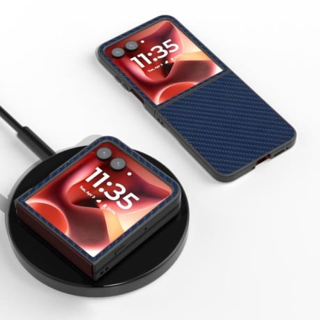Ударозащитный чехол Carbon Fiber Texture Protective на Motorola Razr 60 Ultra - синій