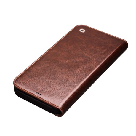 Кожаный чехол-книжка QIALINO Classic Case для iPhone 12 / 12 Pro - Brown