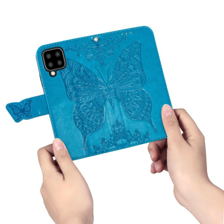 Чехол-книжка Butterfly Love Flower Embossed на Samsung Galaxy M32/A22 4G - синий