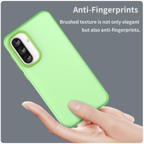 Противоударный чехол Frosted Translucent TPU Hybrid PC для Samsung Galaxy A56 5G - зеленый