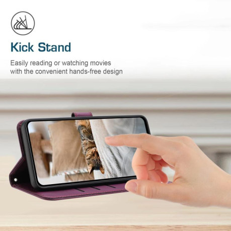 Чехол-книжка Embossed Kitten Phone Leather для Motorola Edge 60 Fusion - винно-красный
