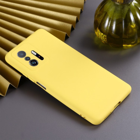 Силиконовый чехол Solid Color Liquid Silicone на Xiaomi 11T/ 11T Pro 5G - желтый