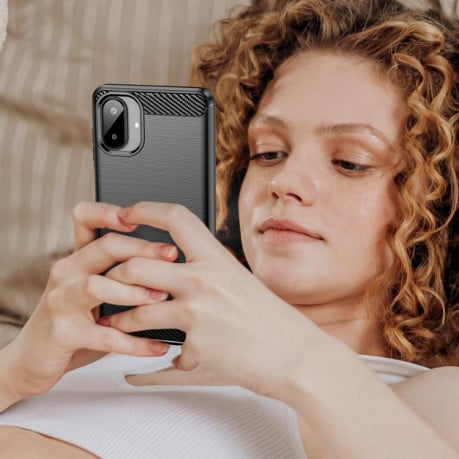 Противоударный чехол Brushed Texture Carbon Fiber на Samsung Galaxy A07 4G - черный