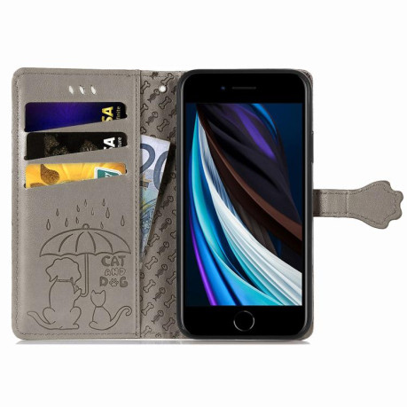 Чехол-книжка Cat and Dog для iPhone 16e - серый