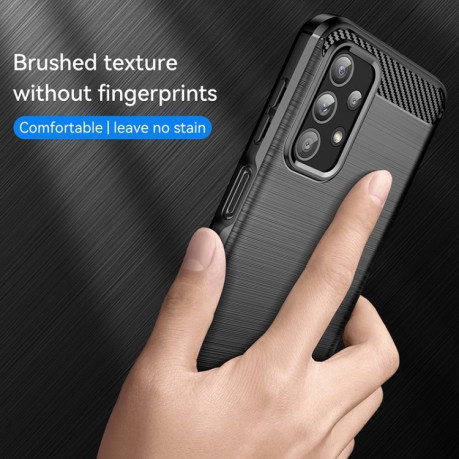 Противоударный чехол Brushed Texture Carbon Fiber на Samsung Galaxy M23 - черный