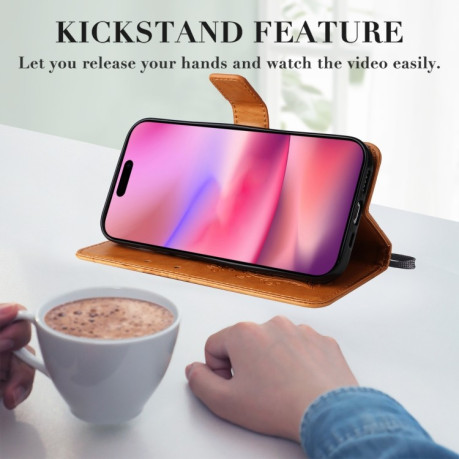 Чехол-книжка Embossed Butterfly для iPhone 16 - желтый
