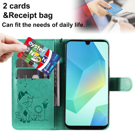 Чехол-книжка Cat Embossing Pattern на Samsung Galaxy A26 5G - зеленый