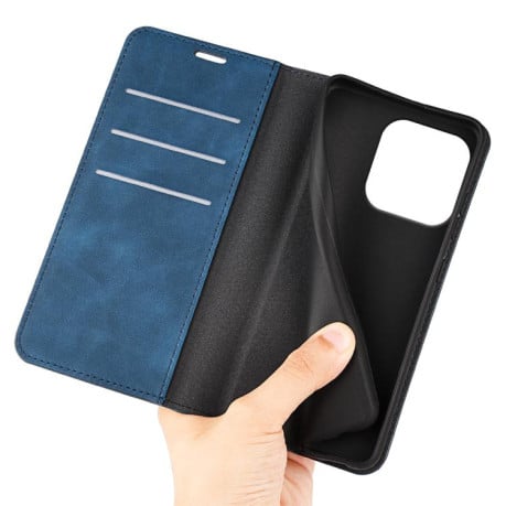 Чехол-книжка Retro Skin Feel Business Magnetic на Motorola Edge 60 Pro - синій