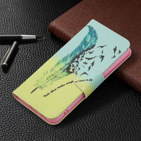 Чехол-книжка Colored Drawing Pattern для Samsung Galaxy S22 5G - Feather