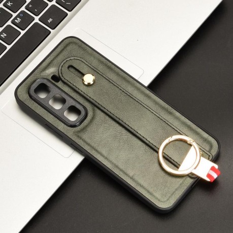 Чехол с фактурой Wristband и ремешком-подставкой на Infinix Hot 50 Pro+ 4G - зеленый