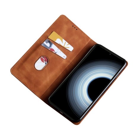 Чехол-книжка Retro Skin Feel Business Magnetic на Xiaomi Redmi K50 Ultra/Xiaomi 12T/Xiaomi 12T Pro - светло-коричневый