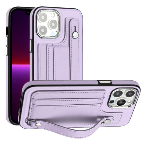 Противоударный чехол Wrist Strap Holder на iPhone 15 Pro Max - фиолетовый