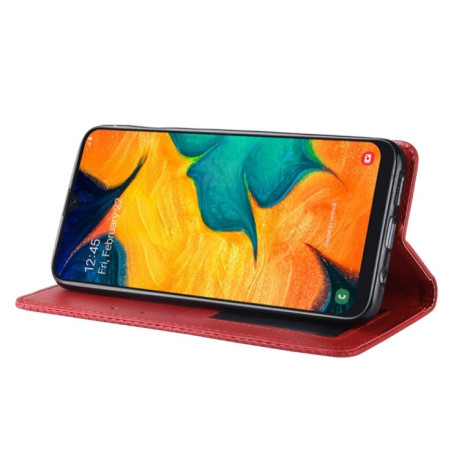 Кожаный чехол- книжка Magnetic Buckle Retro Crazy Horse Texture на Samsung Galaxy A20/A30-красный