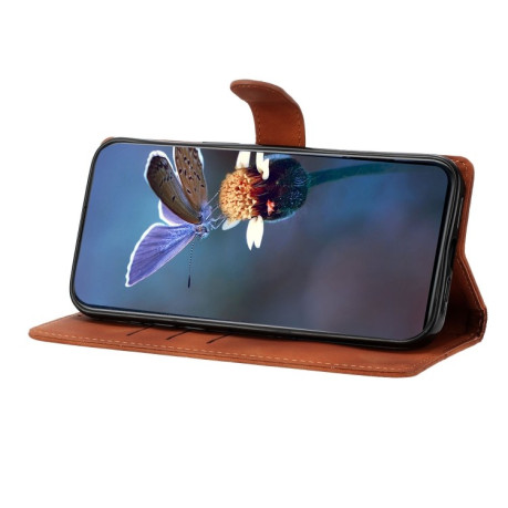 Чехол-книжка Cherry Blossom Butterfly Skin Feel Embossed на Motorola Edge 50 5G - коричневый