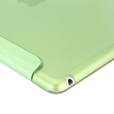 Чехол Silk Texture Three-folding зеленый для iPad 9.7 2017/2018 (A1822/ A1823)