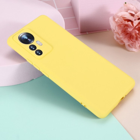 Силиконовый чехол Solid Color Liquid Silicone на Xiaomi 12 Pro - желтый