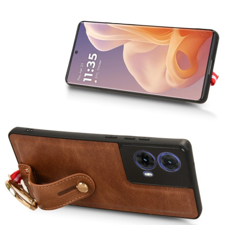Протиударний чохол Wristband Leather Back для Motorola Moto G85 5G - коричневий