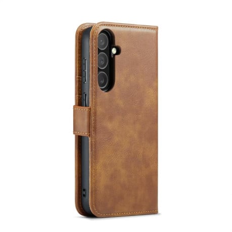 Чохол-книжка DG.MING з фактурою Crazy Horse на Samsung Galaxy S25 FE 5G - коричневий
