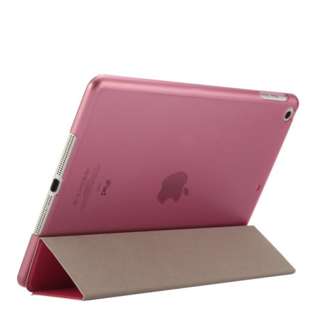 Чехол Silk Texture Three-folding пурпурно-красный для iPad 9.7 2017/2018 (A1822/ A1823)