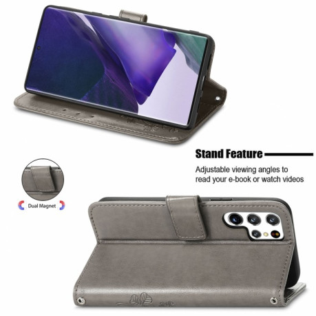 Чохол-книжка Four-leaf Clasp Embossed Samsung Galaxy S22 Ultra - сірий