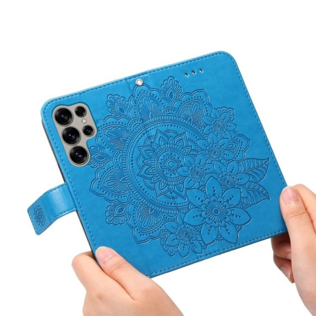 Чохол-книжка 7-petal Flowers Embossing  для Samsung Galaxy S25 Ultra 5G - синій