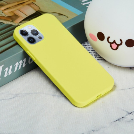 Силіконовий чохол Solid Color Liquid на iPhone 15 Pro Max - світло-жовтий
